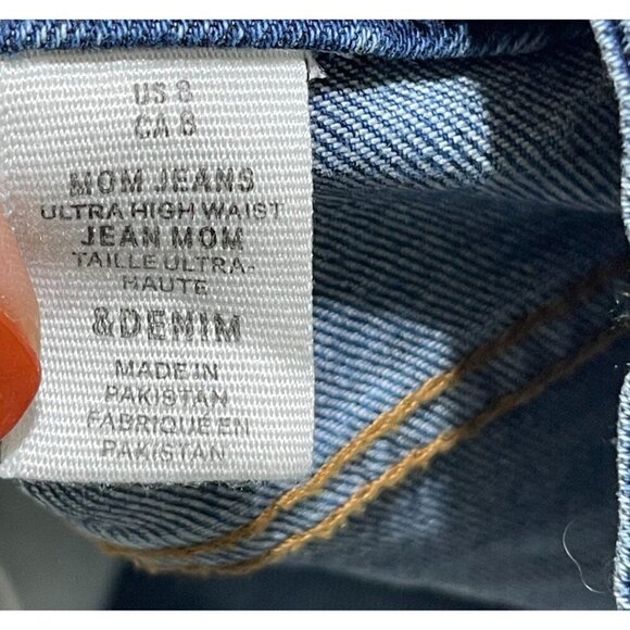 H&M Mom Jeans Ultra High Waist Button Fly Medium Size 8 Raw Hem - Picture 3 of 6
